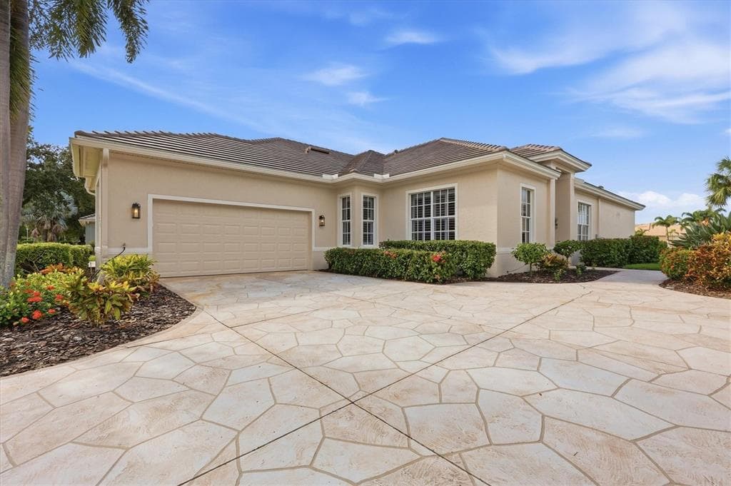 2755 MYAKKA CREEK COURT photo 1
