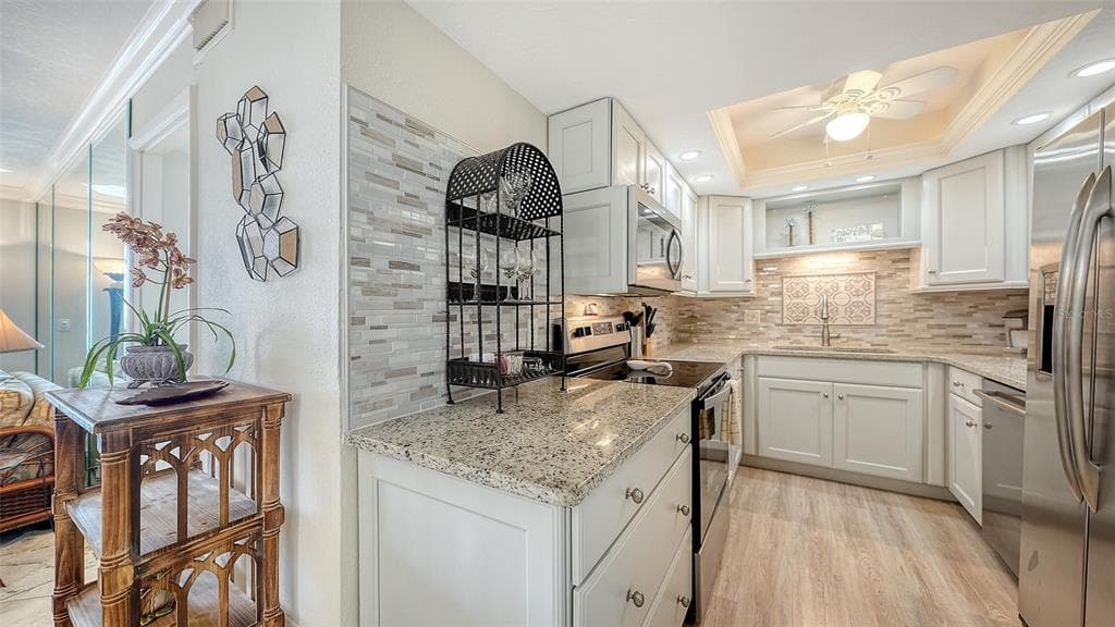 5855 MIDNIGHT PASS ROAD 605 photo 21
