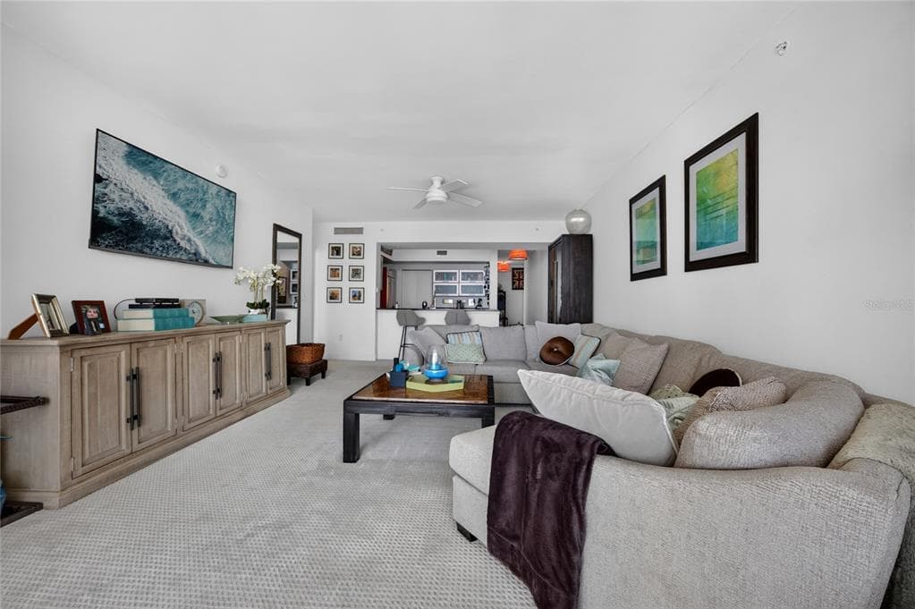 3000 OASIS GRAND BOULEVARD 1007 photo 9