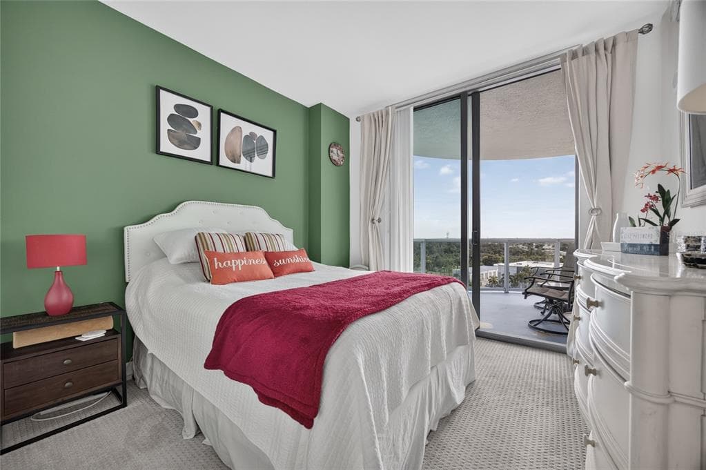 3000 OASIS GRAND BOULEVARD 1007 photo 24