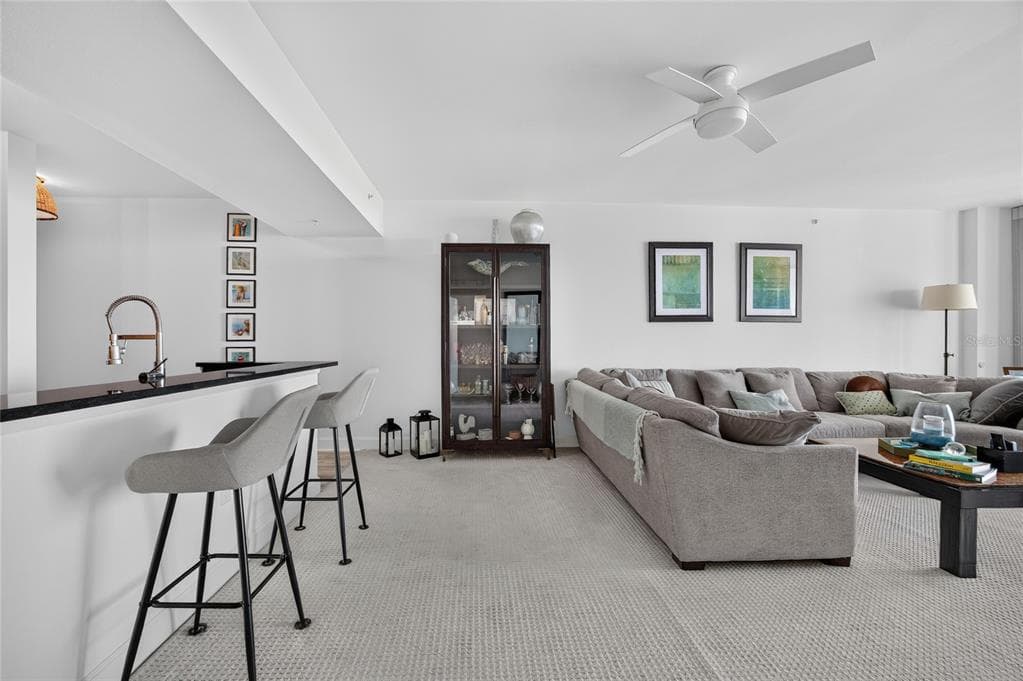 3000 OASIS GRAND BOULEVARD 1007 photo 8