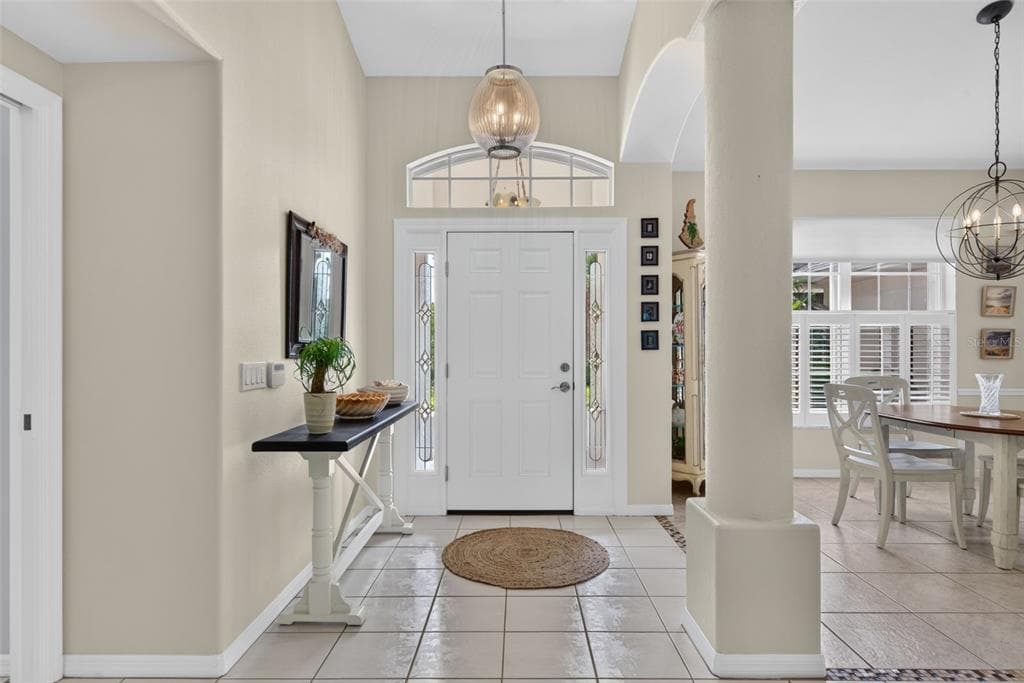 150 N OXFORD DRIVE photo 9