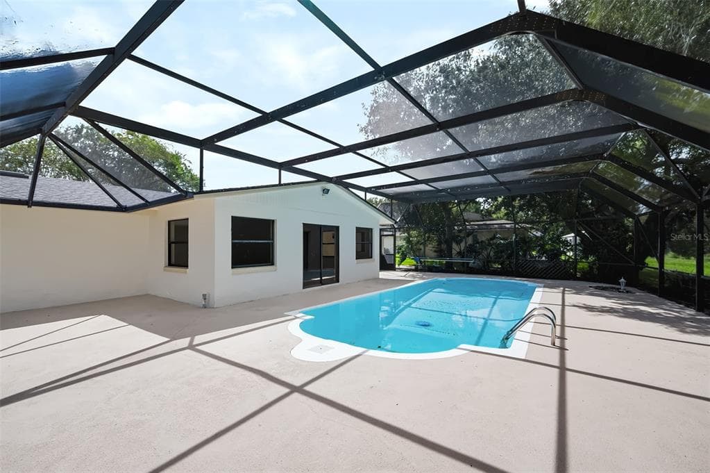 83 FARRAGUT DRIVE photo 5