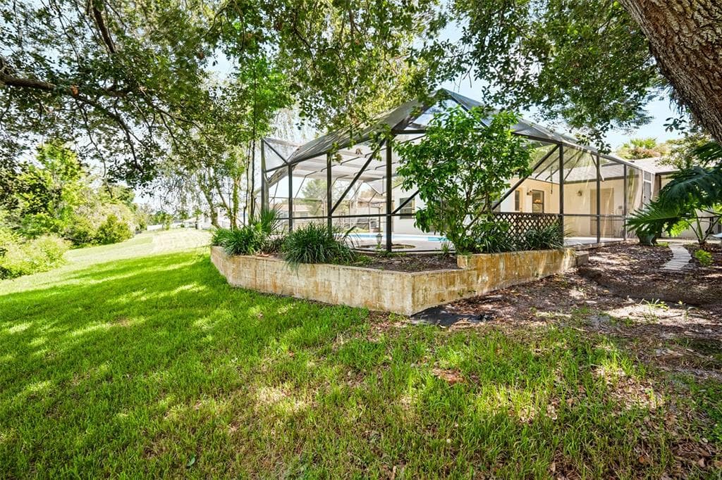 83 FARRAGUT DRIVE photo 9