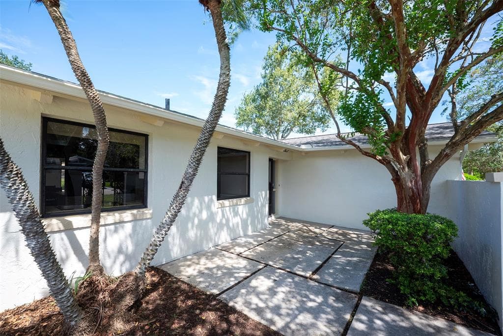 83 FARRAGUT DRIVE photo 19