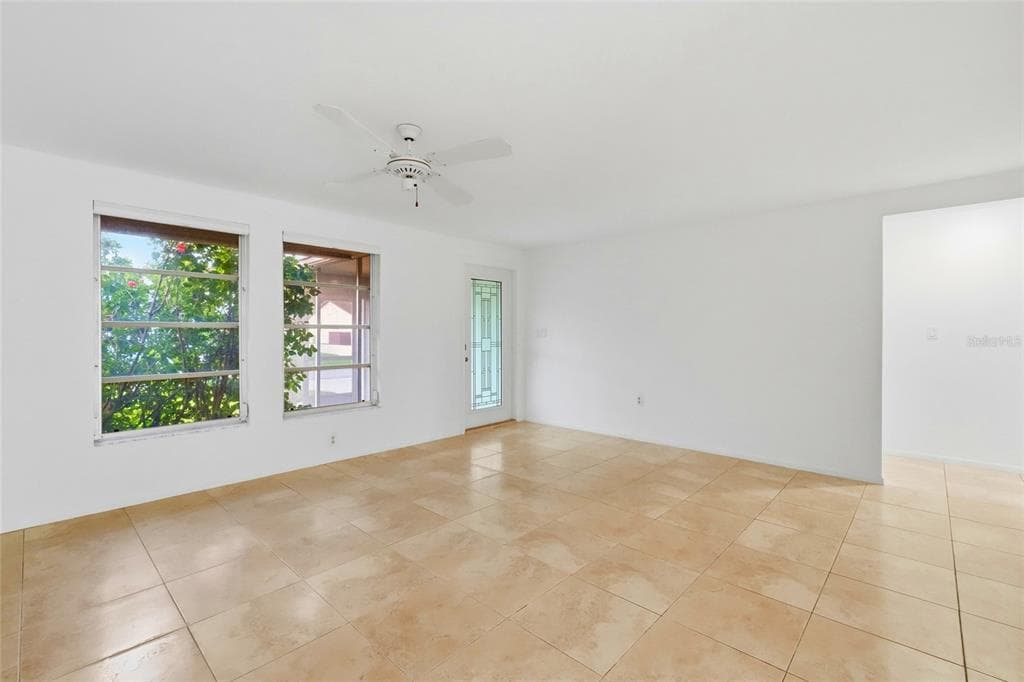 3667 CAROL LANE photo 9