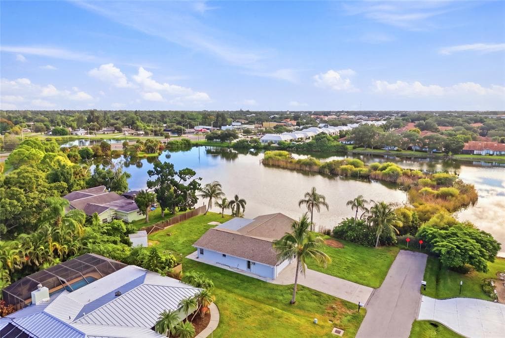 3667 CAROL LANE photo 4