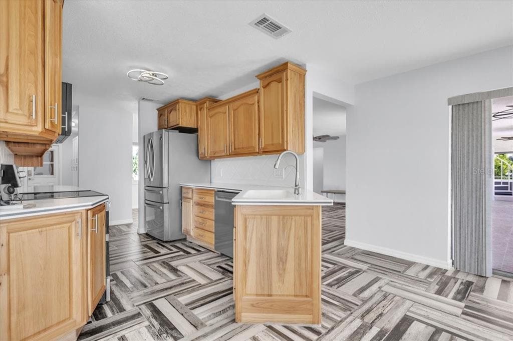795 S ELLICOTT CIRCLE photo 13