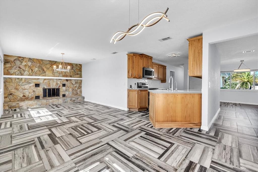 795 S ELLICOTT CIRCLE photo 18