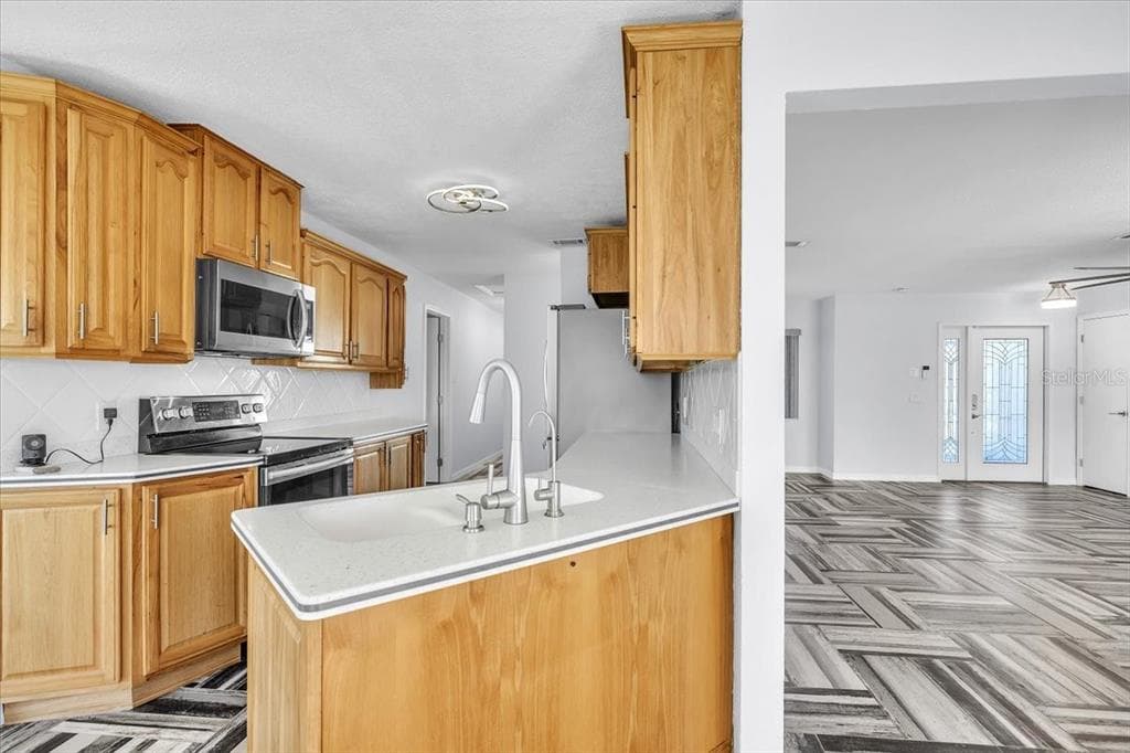 795 S ELLICOTT CIRCLE photo 15