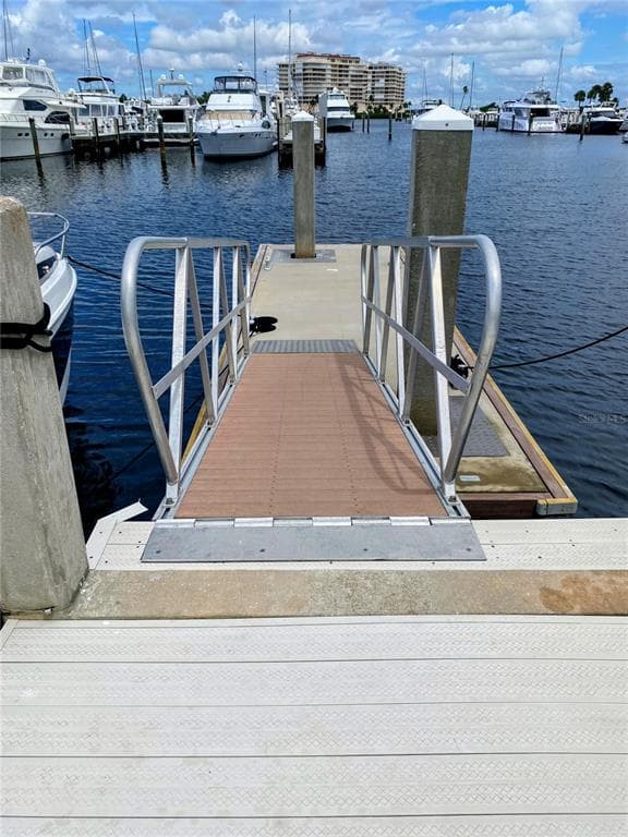 2800 HARBOURSIDE DRIVE E-21 photo 1
