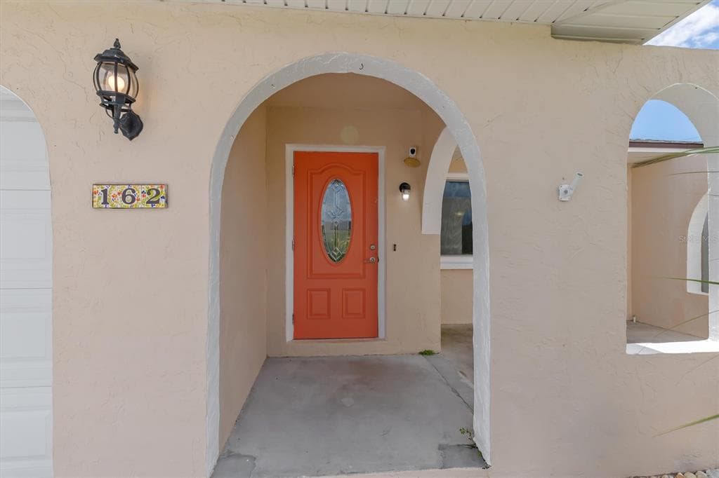 162 ANNAPOLIS LANE photo 2