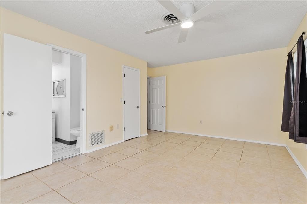 162 ANNAPOLIS LANE photo 17