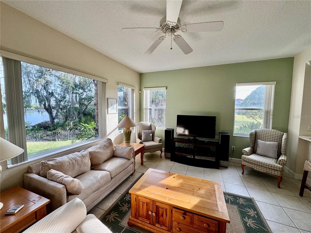 9411 DISCOVERY TERRACE 102B photo 10