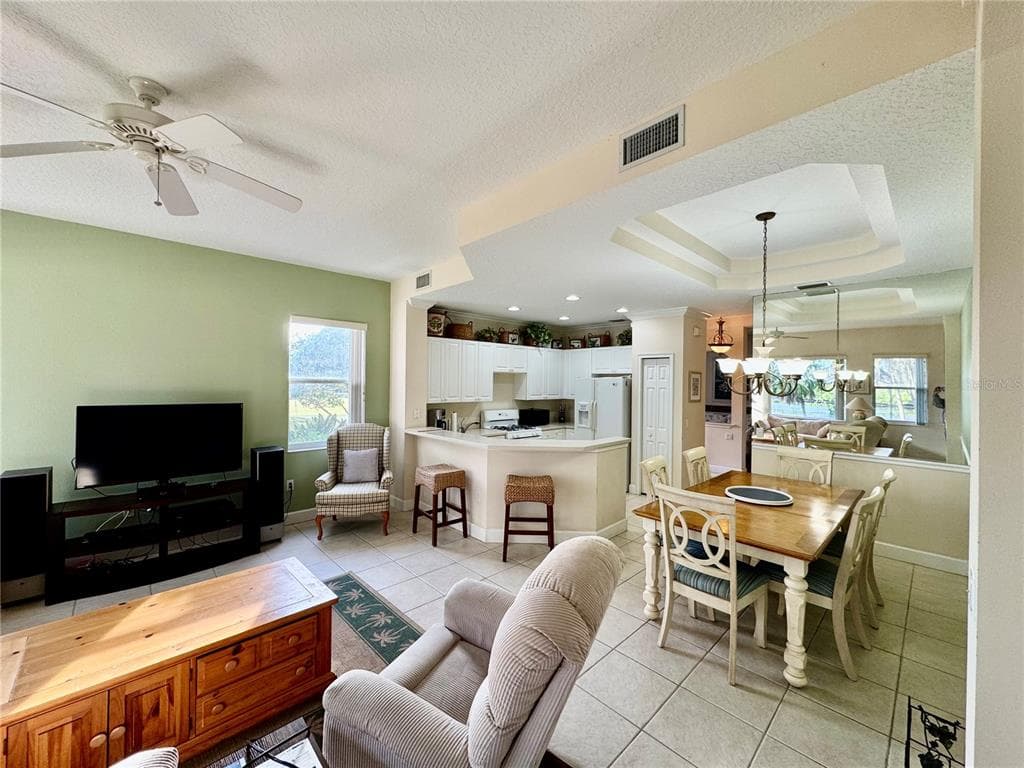 9411 DISCOVERY TERRACE 102B photo 15