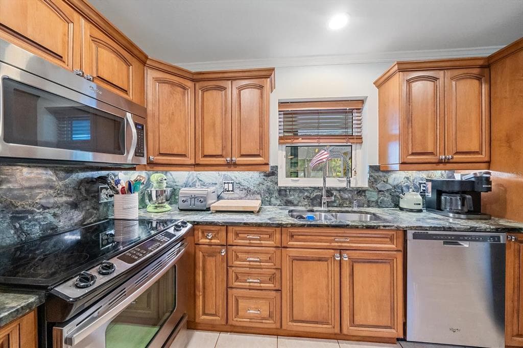 9543 59TH AVENUE E photo 11