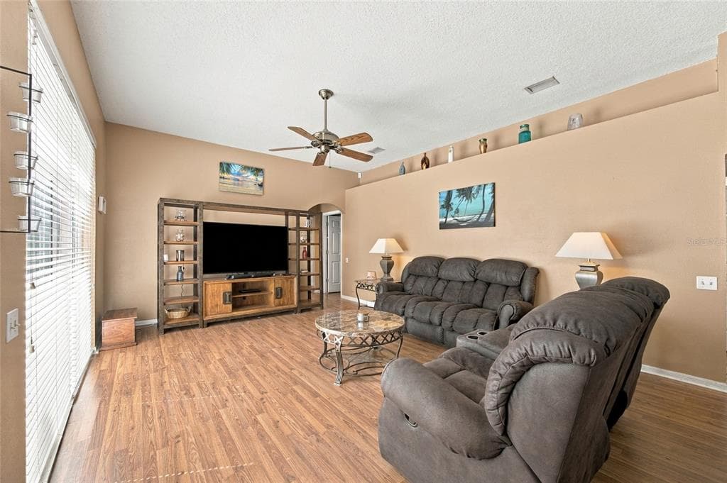 878 CENTERWOOD DRIVE photo 9