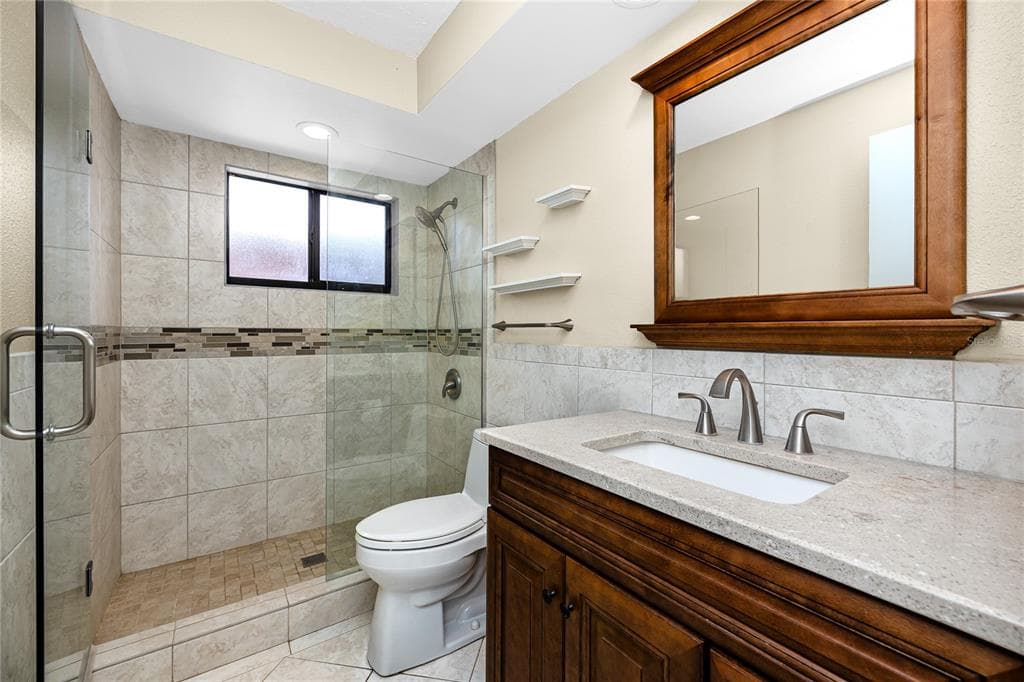517 20TH AVENUE photo 21