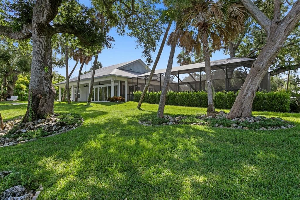 2805 GULF CITY ROAD photo 6