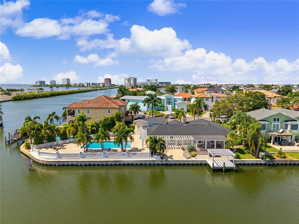 3905 FONTAINEBLEAU DRIVE photo 2