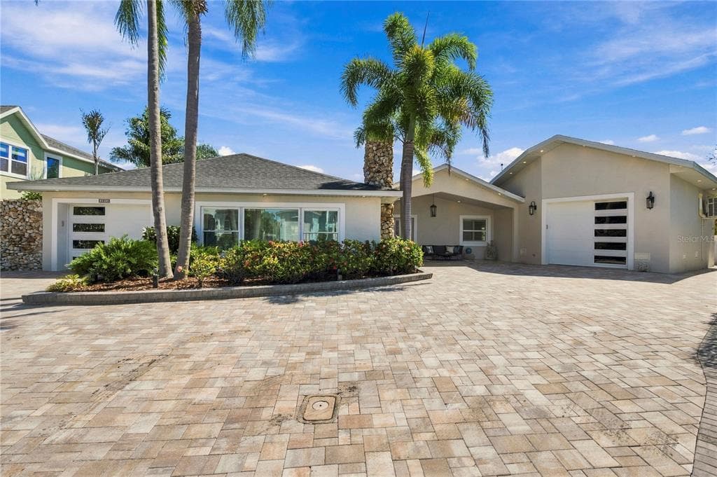 3905 FONTAINEBLEAU DRIVE photo 5