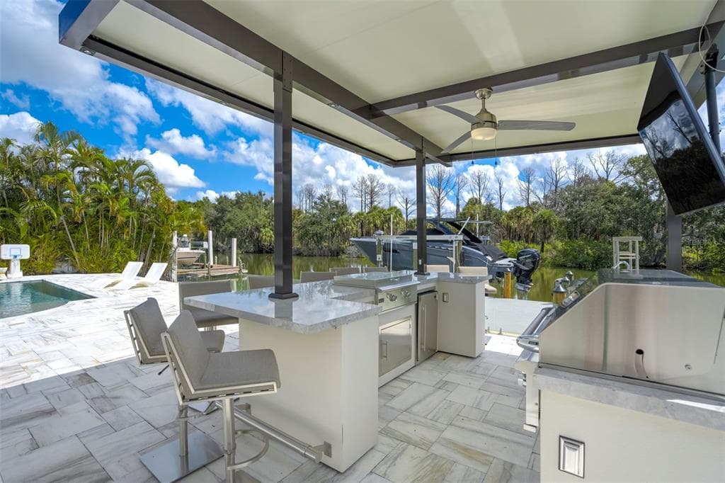 3923 DORAL DRIVE photo 6