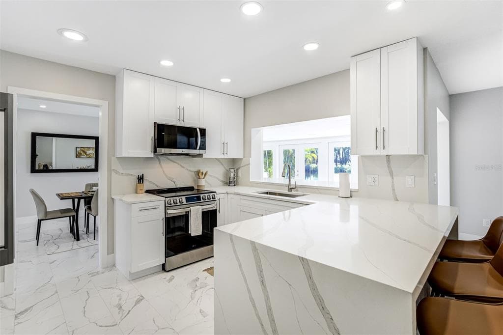 3923 DORAL DRIVE photo 3