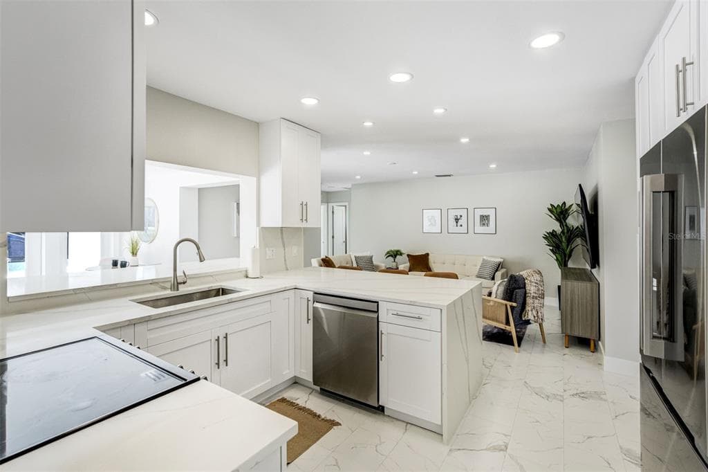 3923 DORAL DRIVE photo 5
