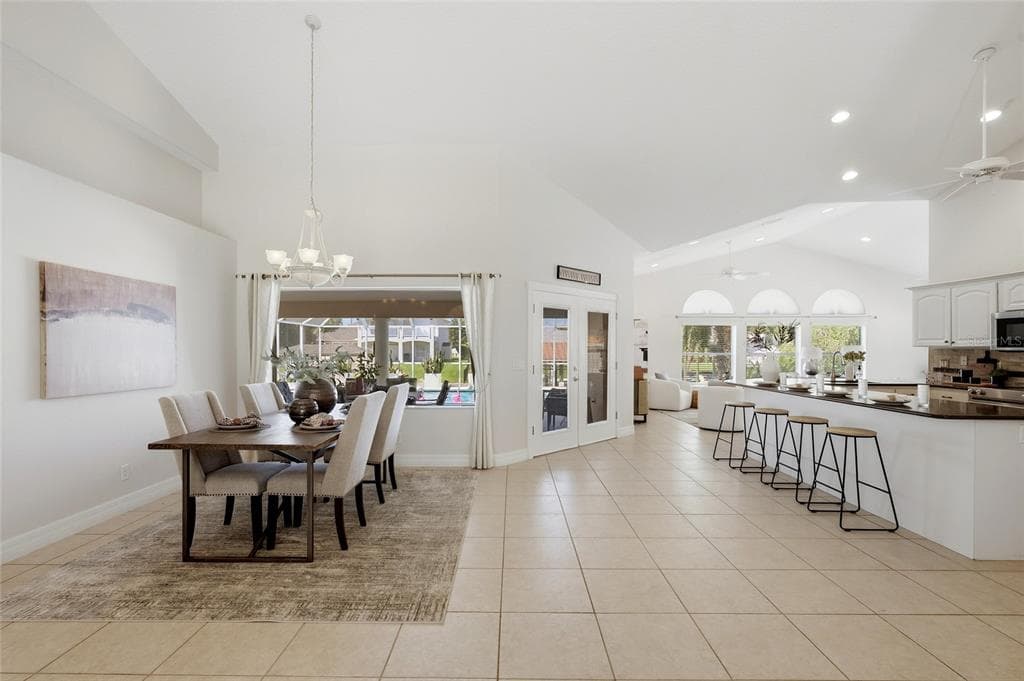 9 COTTAGEGATE COURT 5