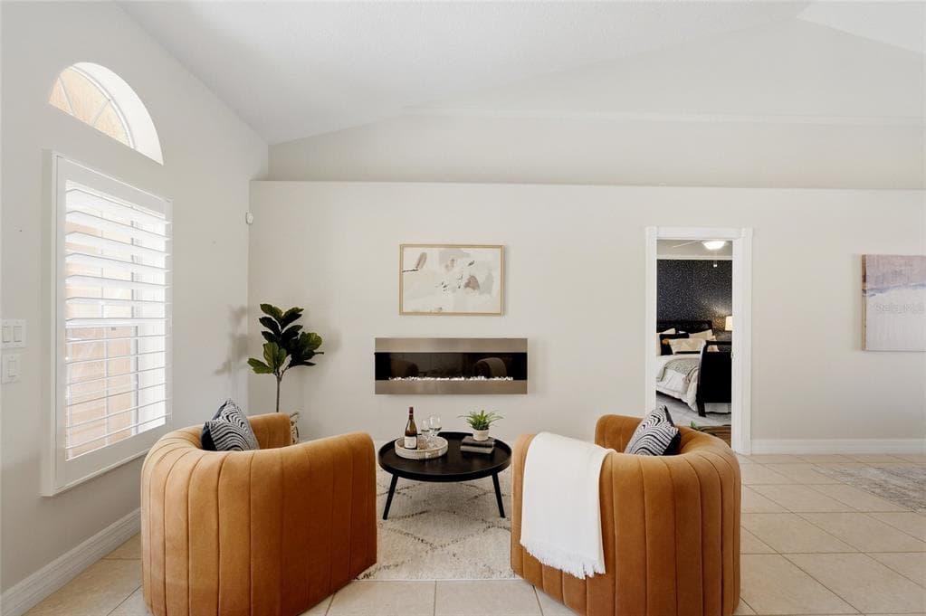 9 COTTAGEGATE COURT photo 20