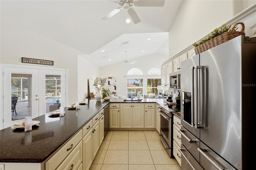 9 COTTAGEGATE COURT photo 9