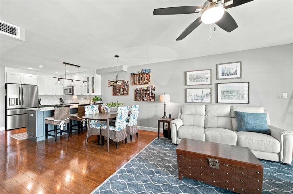 390 PINELLAS BAYWAY S F photo 17