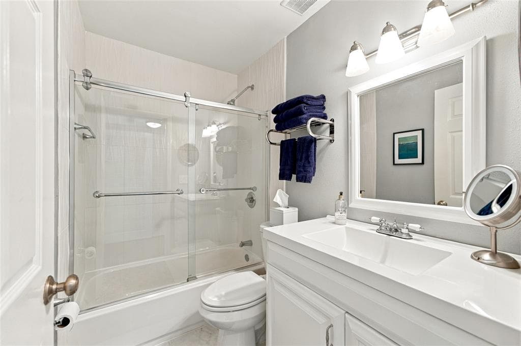 390 PINELLAS BAYWAY S F photo 24