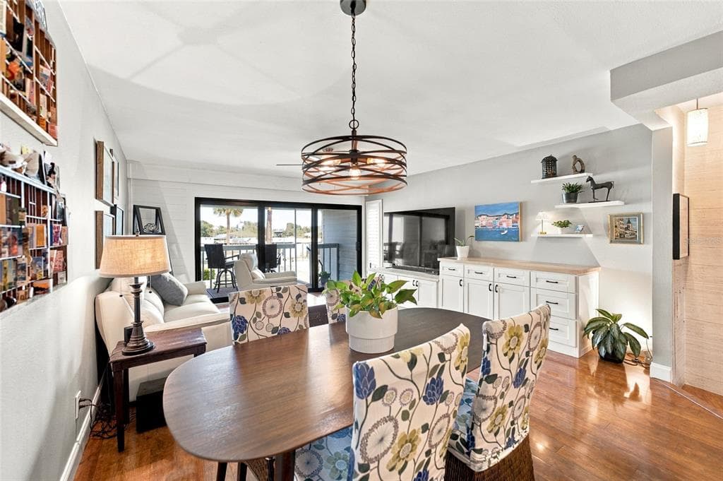 390 PINELLAS BAYWAY S F photo 19
