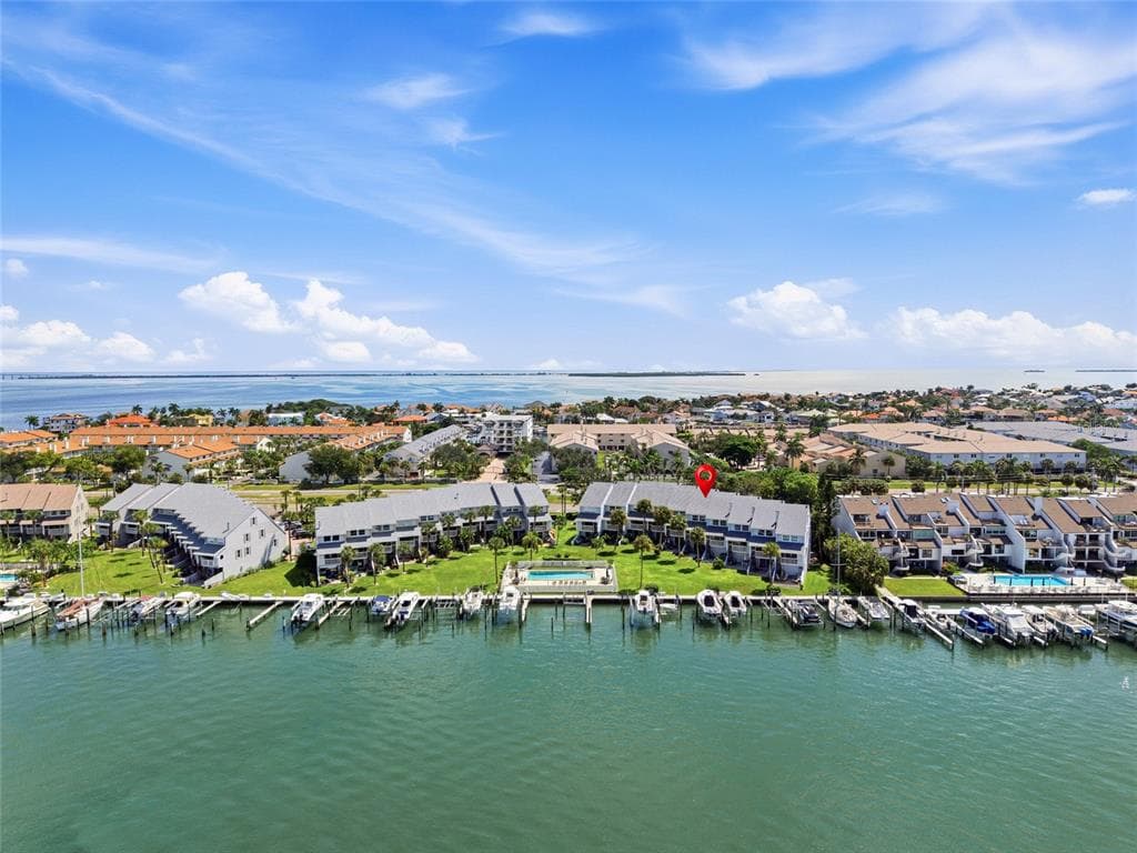 390 PINELLAS BAYWAY S F photo 4