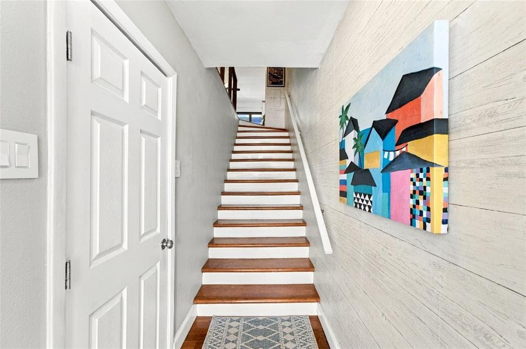 390 PINELLAS BAYWAY S F photo 8