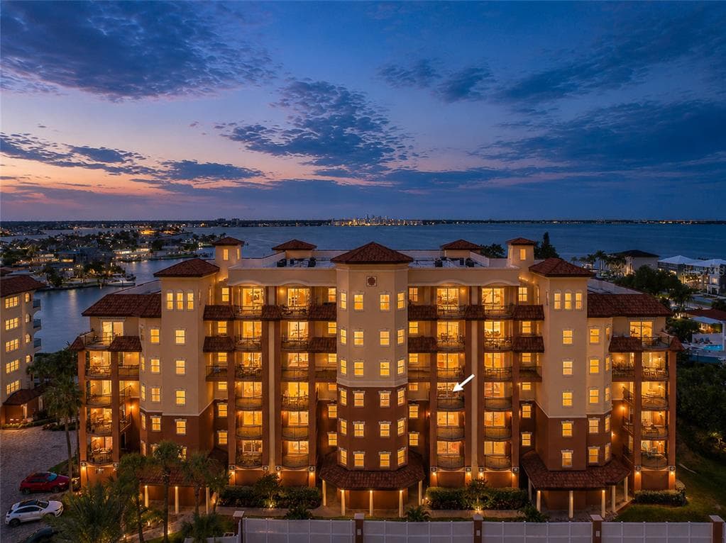 5301 GULF BLVD. BOULEVARD E406 photo 1