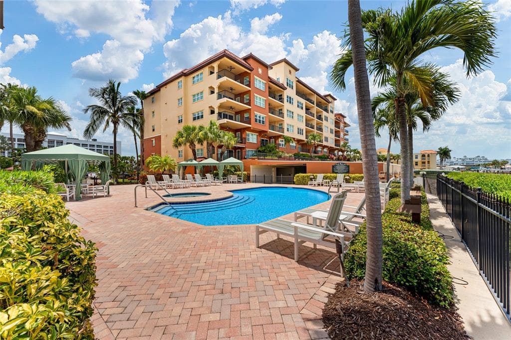 5301 GULF BLVD. BOULEVARD E406 photo 9