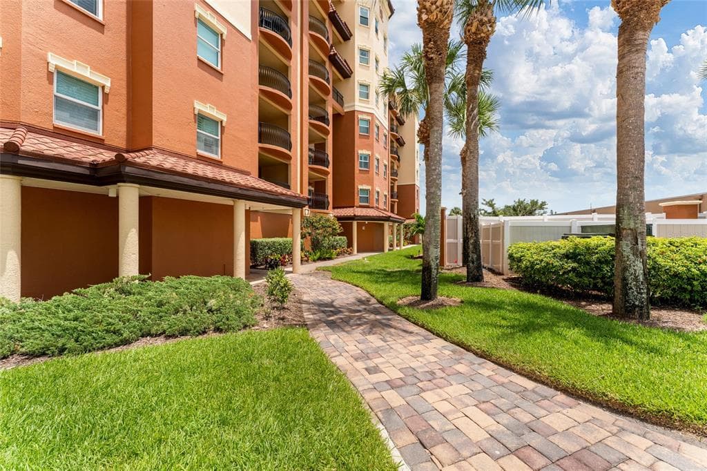 5301 GULF BLVD. BOULEVARD E406 photo 4