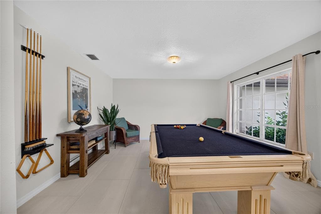 730 LOMOND DRIVE photo 5