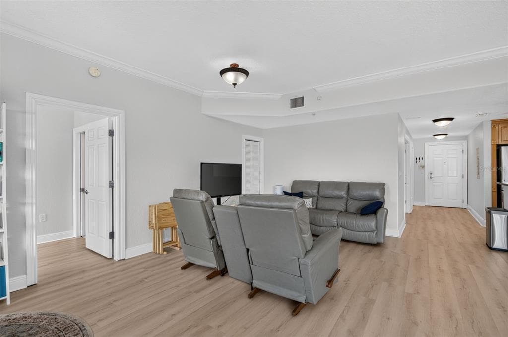 700 N OSCEOLA AVENUE 406 photo 22