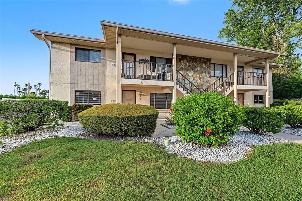 9930 EAGLES POINT CIRCLE 1 photo 2