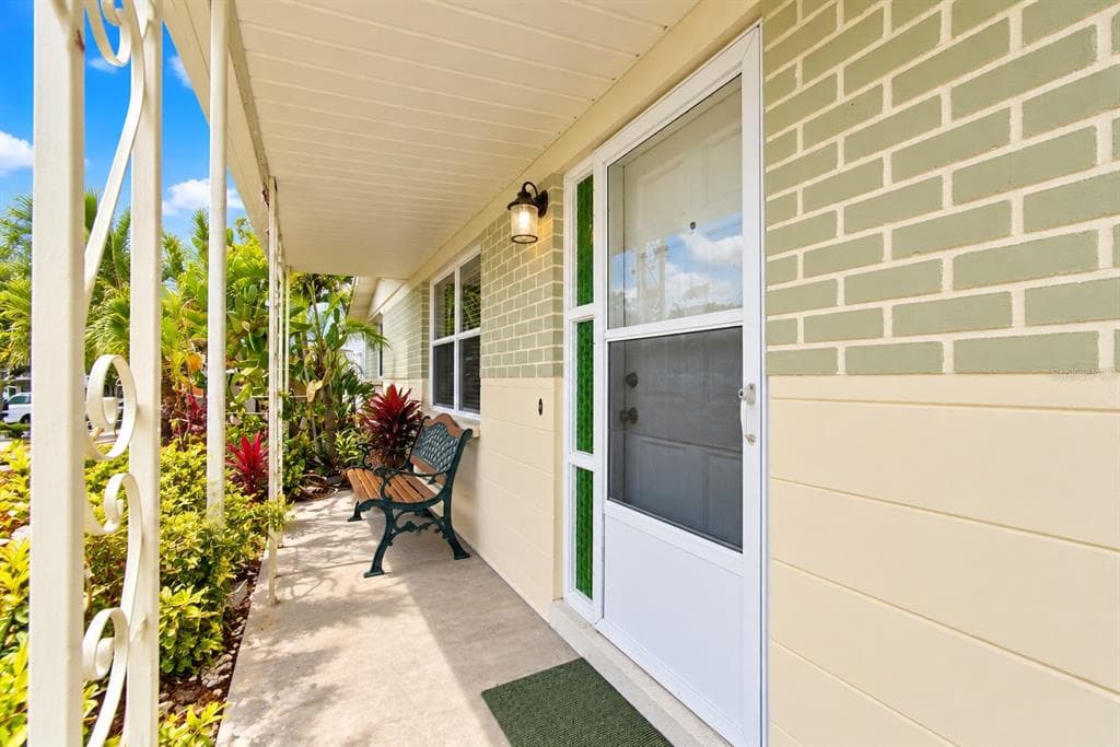 4711 PHOENIX AVENUE photo 3