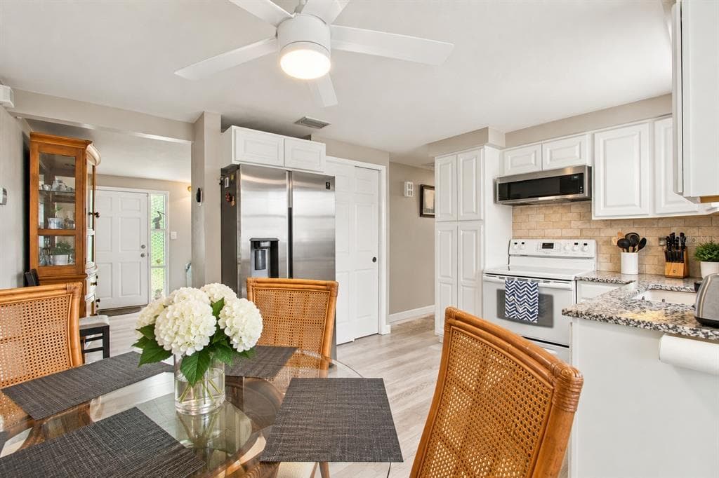 4711 PHOENIX AVENUE photo 9