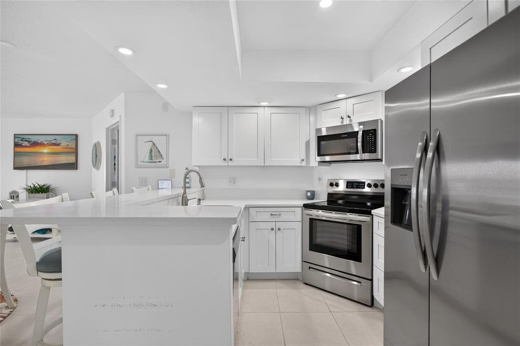2601 W MARION AVENUE 41C photo 6