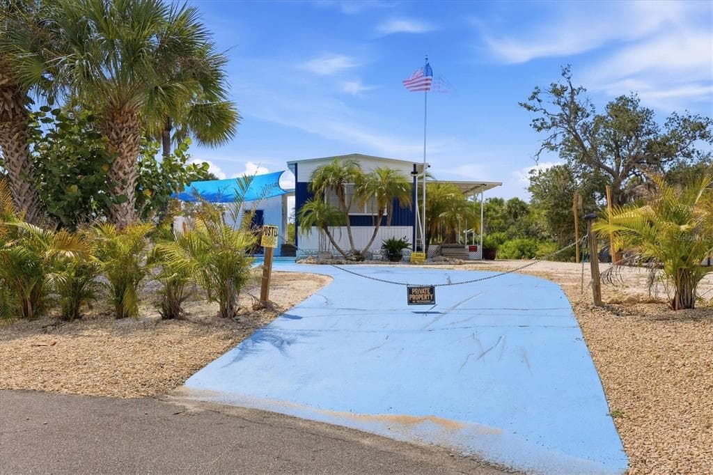 1128 SEAHORSE LANE photo 4