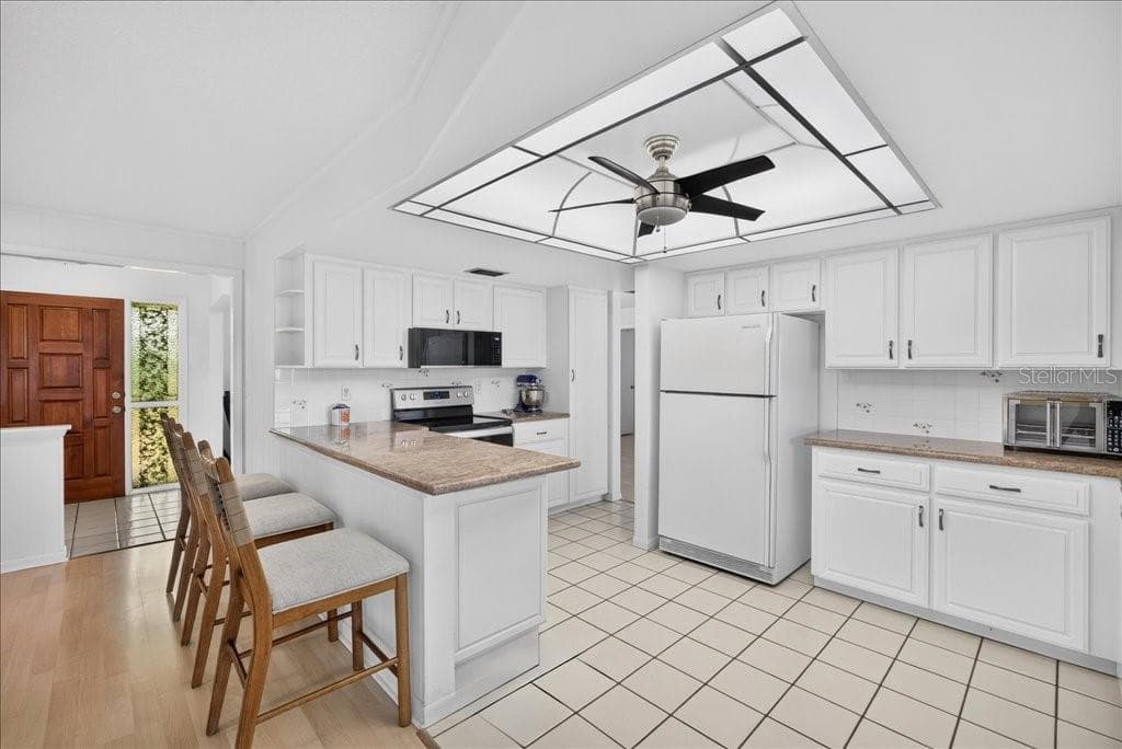 26 CLAYMONT COURT S photo 13