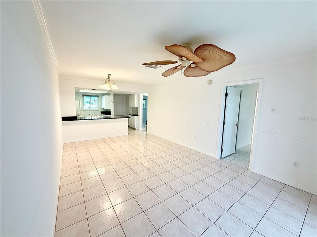 25275 RAMPART BOULEVARD 307 photo 8