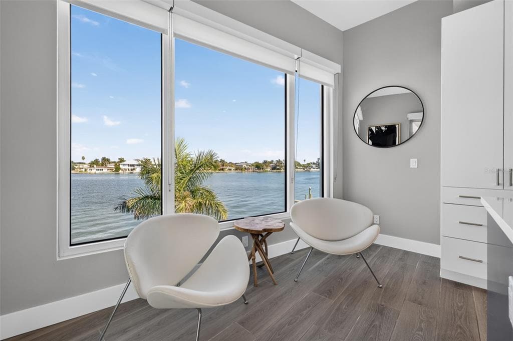 10209 GULF BOULEVARD photo 19