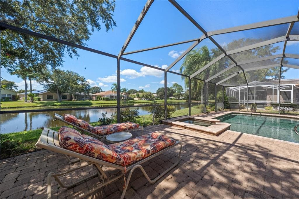 1237 RAMBLING VINE COURT photo 17